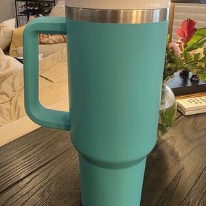 Stanley X Starbucks Tiffant Blue Phillipines Release